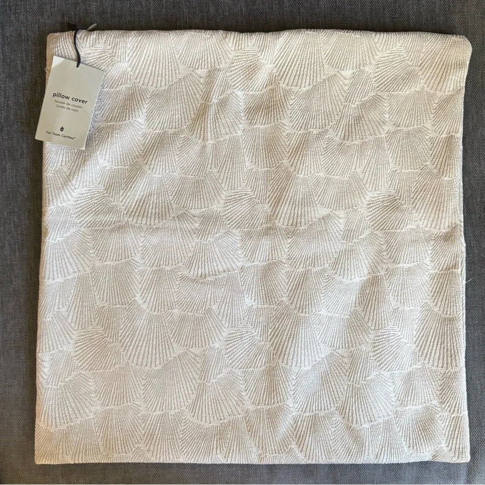 🆕 West Elm Deco Shells Pillow Cover